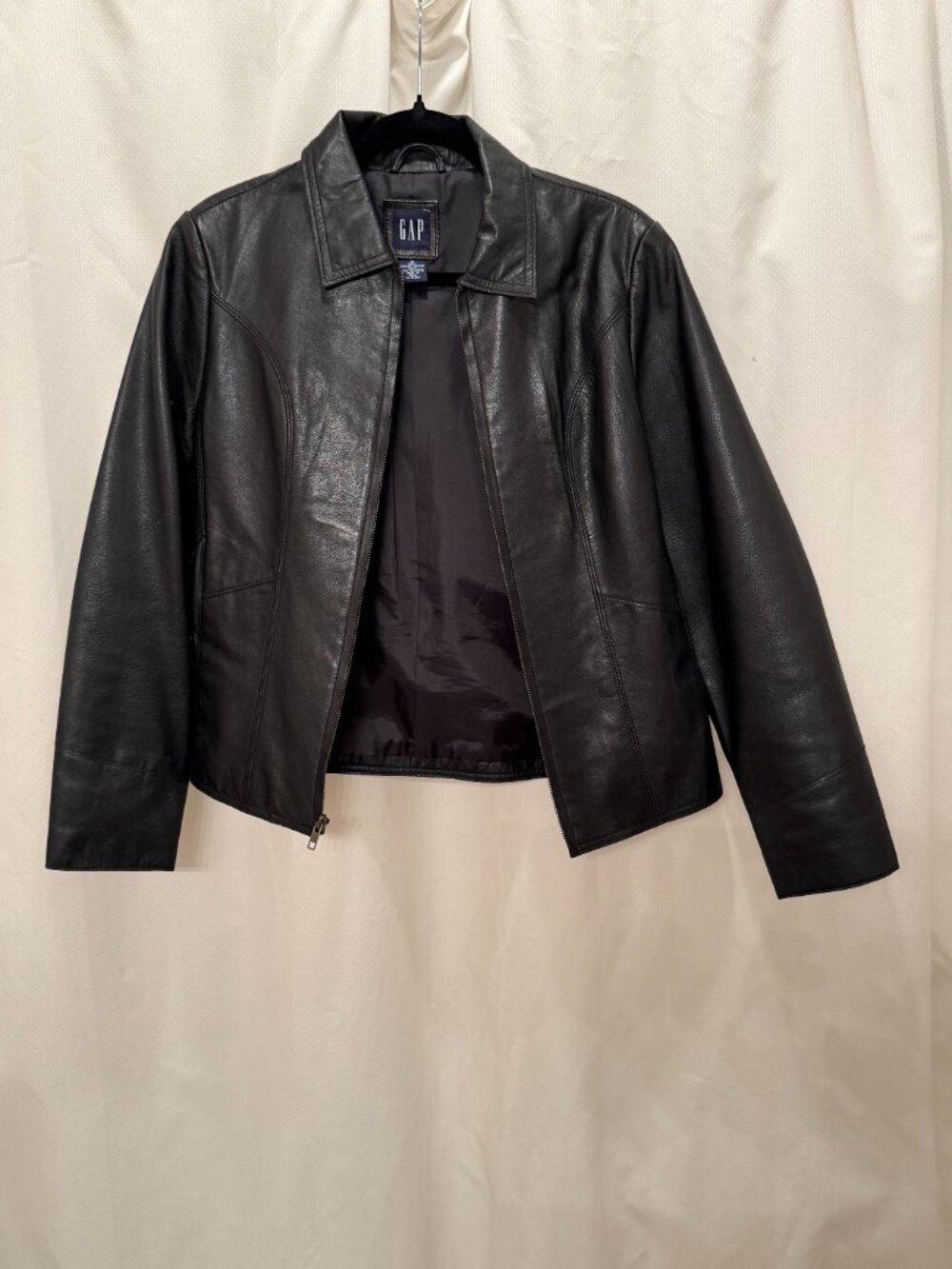 Black lightweight leather jacket, women's medium - Picture 3 of 9